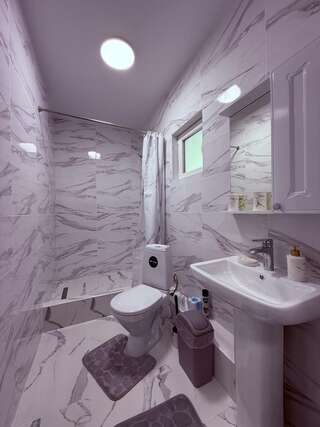 Гостиница Панорама Малореченское Дом с 2 спальнями-8