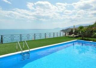 Гостиница Панорама Малореченское Трехместный номер с видом на море-5